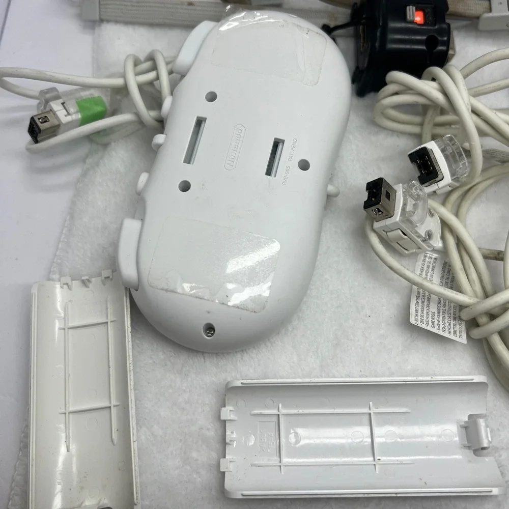 Nintendo Wii Controller Lot 15pc White Black Good Untested OEM Remotes Wheel